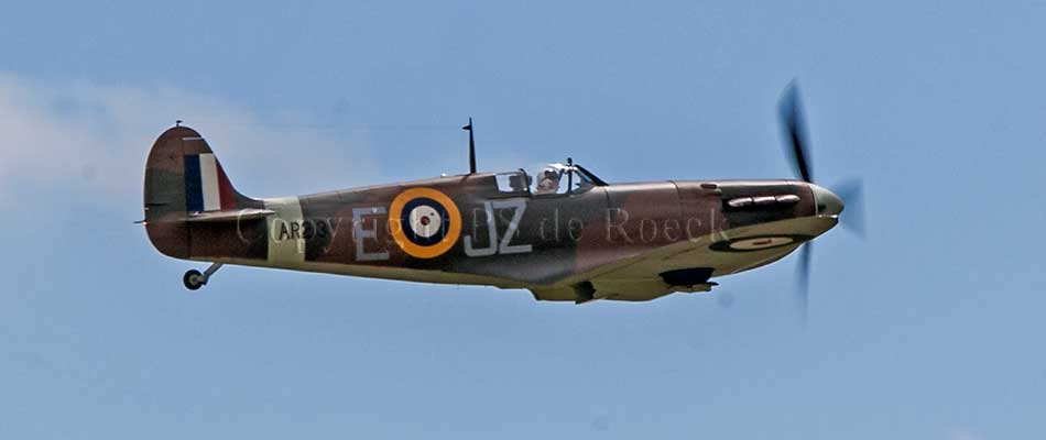 Spitfire Mk1a AR213